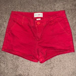 Like new! Very stretchy material and super comfy.